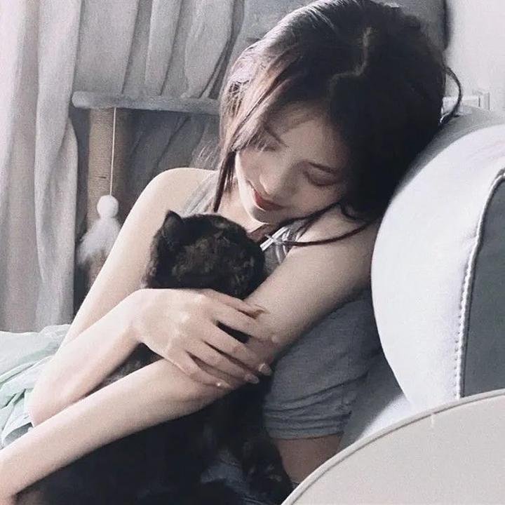 小心身后